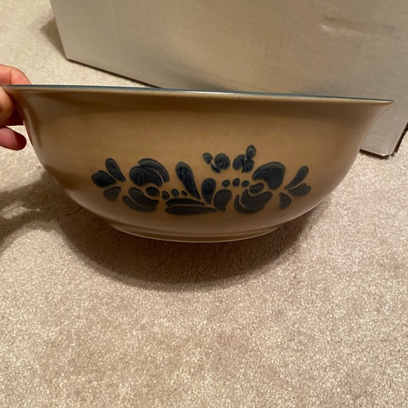 Pfaltzgraff Folk Art Serving Bowl 10 1/2” - Picture 2 of 3